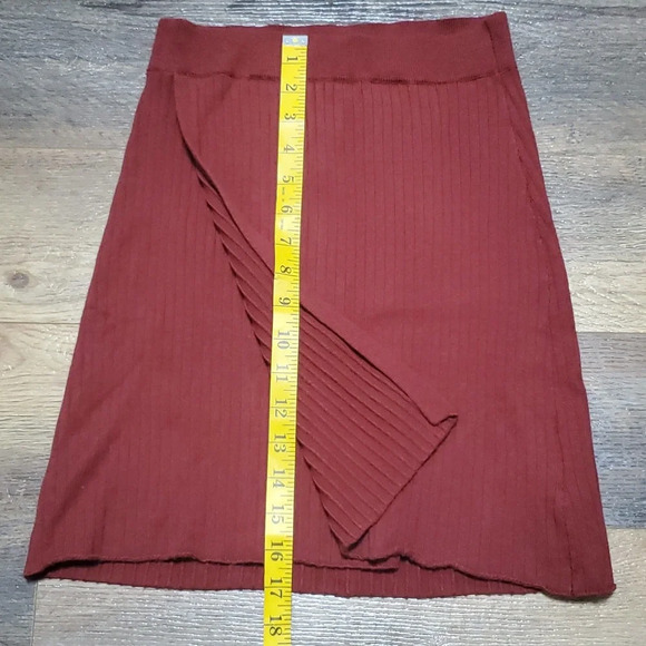 Free people knit ribbed stretch faux wrap skirt rust red euc - Picture 2 of 7